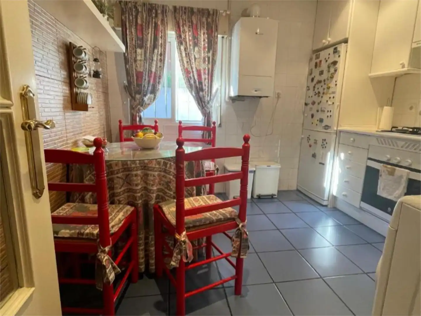 Flat for sale in Calle de Plus Ultra, 1, Timón Kitchen of Flat for sale in Madrid Capital with Air Conditioner