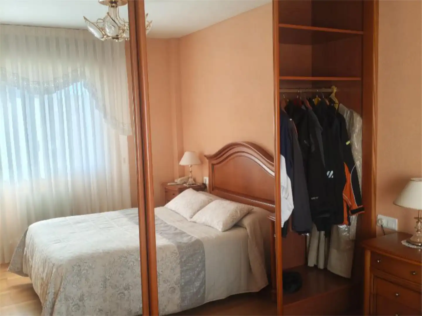 Houses for sale in Avenida de la Ilustración, 17, Zaragoza Capital Bedroom of Houses for sale in Zaragoza Capital with Air Conditioner, Terrace and Swimming Pool