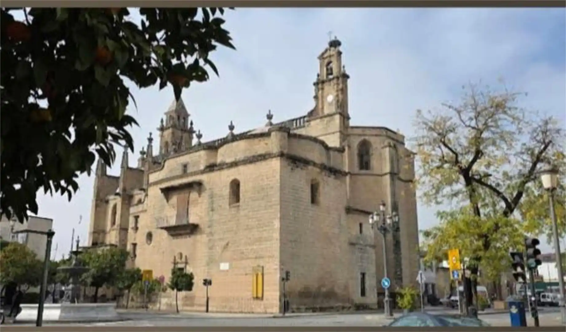 Wohnungen zum Verkauf in Jerez de la Frontera Außenansicht von Wohnungen zum Verkauf in Jerez de la Frontera mit Terrasse