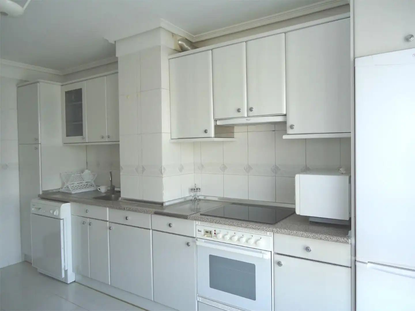 Cocina de Piso de alquiler en  Pamplona / Iruña con Calefacción, Parquet y Terraza