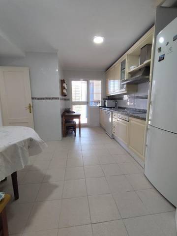 Piso en Alquiler en Avenida Juan Carlos I, 2 en Centro