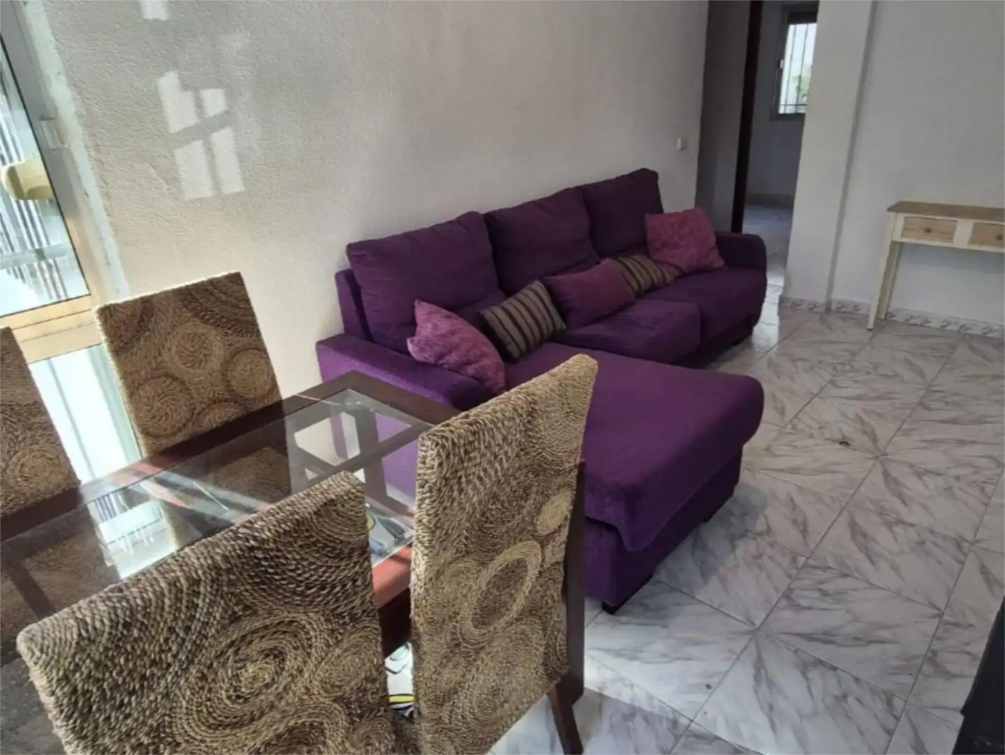 Sala de estar de Piso de alquiler en  Sevilla Capital con Aire acondicionado, Calefacción y Amueblado