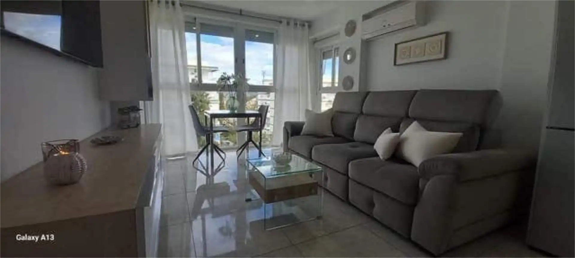 Sala de estar de Apartamento de alquiler en Vélez-Málaga con Calefacción, Terraza y Piscina