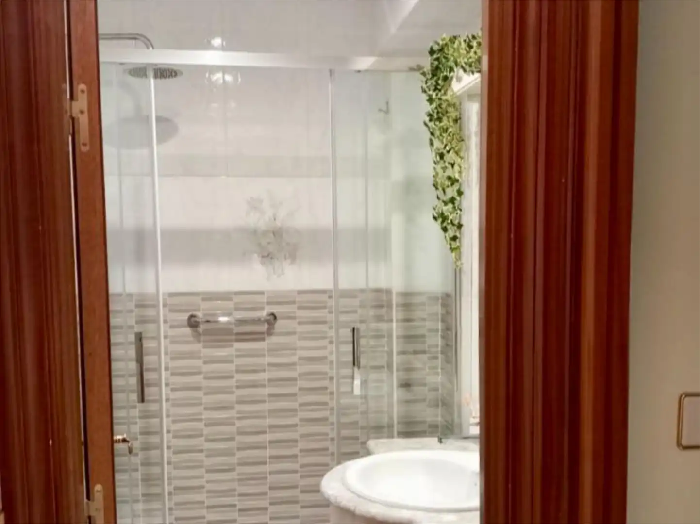 Piso en venta en Iparragirre Kalea, 3, Kalero - Basozelai Baño de Piso en venta en Basauri