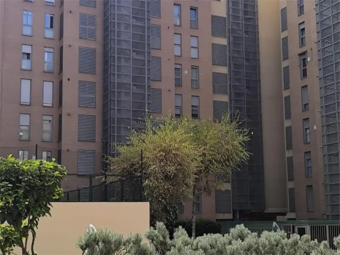 Vista exterior de Ático en venta en  Madrid Capital con Terraza y Piscina