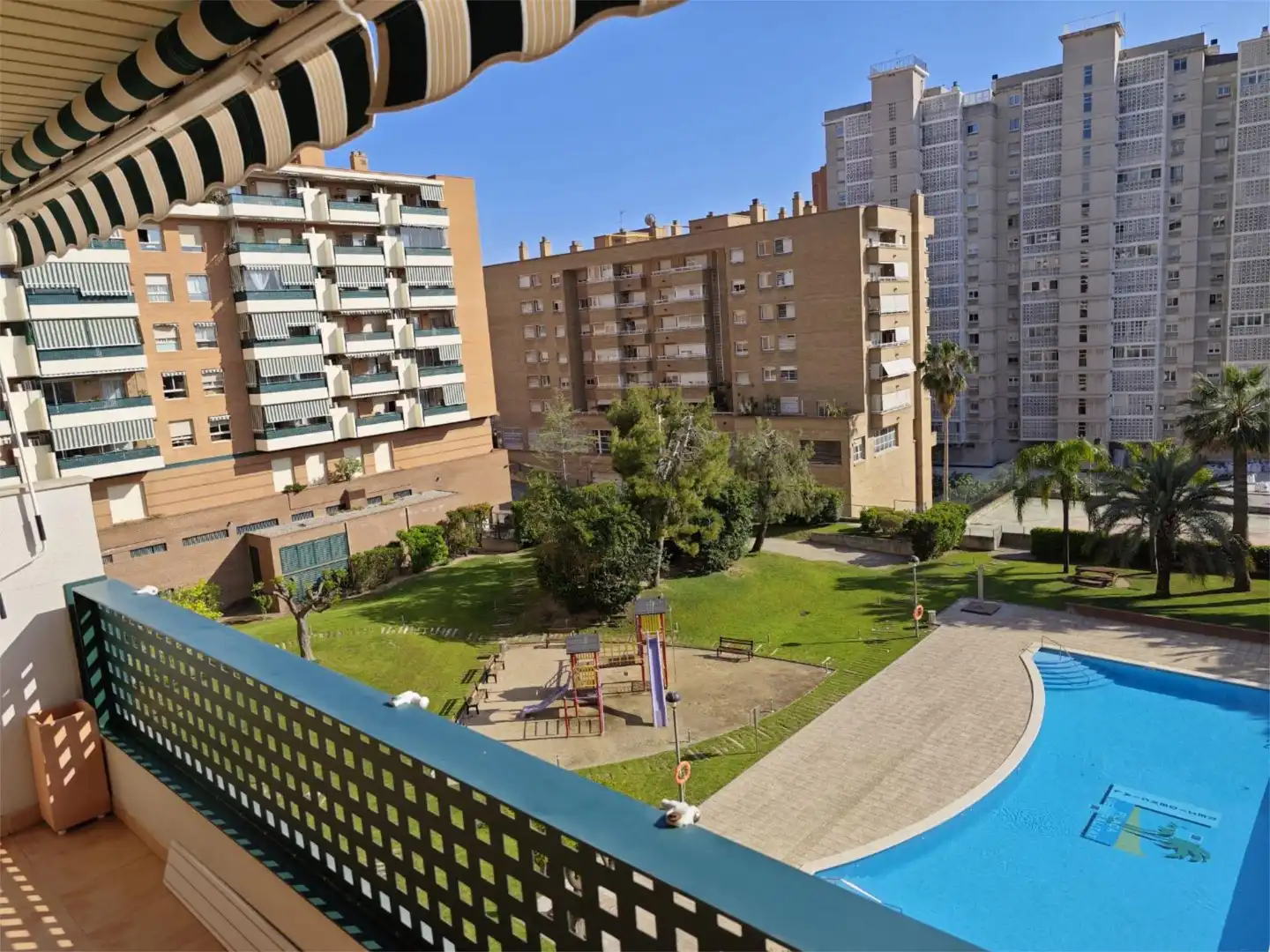 Piscina de Piso de alquiler en  Tarragona Capital con Aire acondicionado, Terraza y Trastero