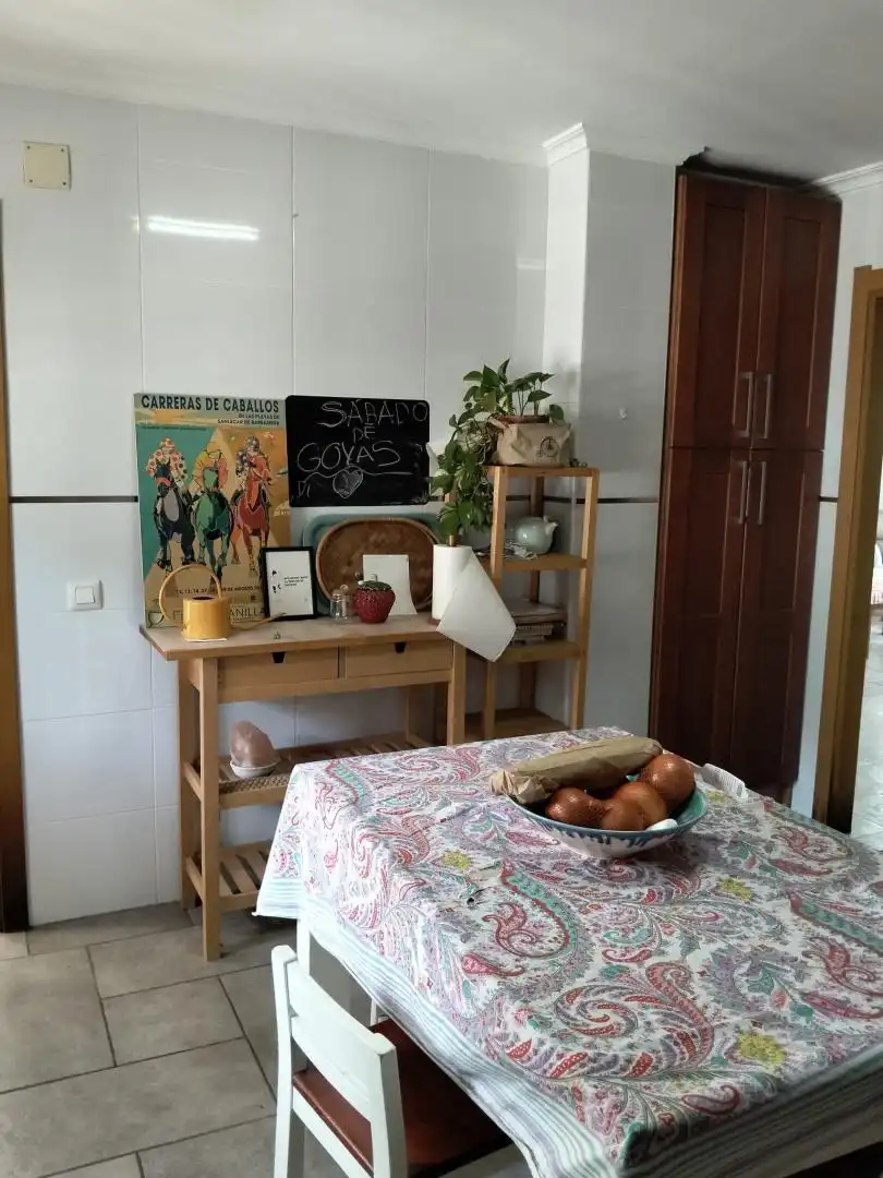 Casa adosada en venda a Calle Fragata, 3a, San García Menjador de Casa adosada en venda en Algeciras amb Aire condicionat