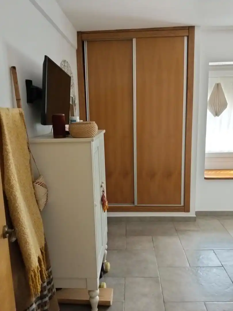 Casa adosada en venda a Calle Fragata, 3a, San García Dormitori de Casa adosada en venda en Algeciras amb Aire condicionat