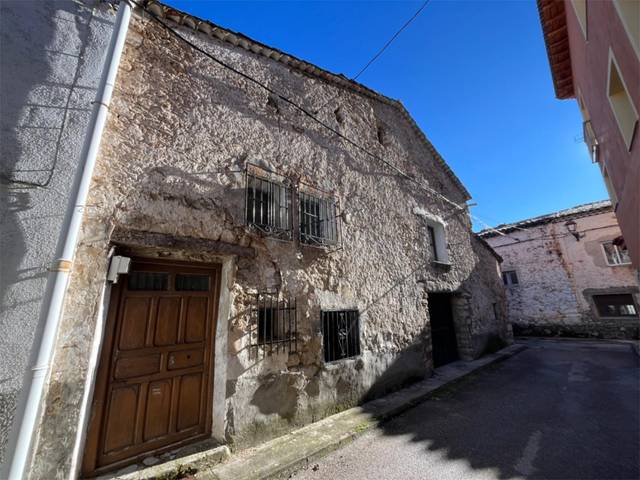 Piso en Venta en Travesia Trinquete, 3 en Tragacete