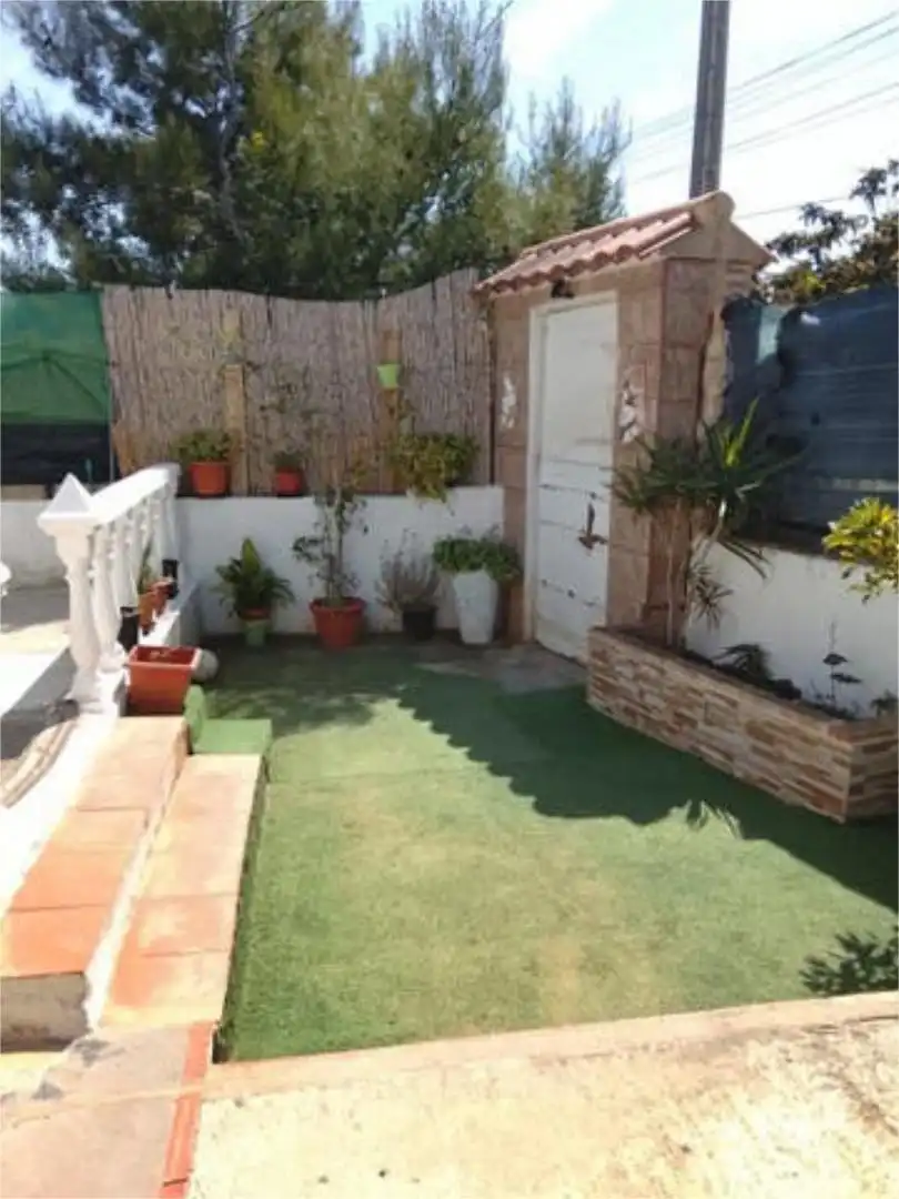 Casa adosada en venta en Centro - Casco antiguo Jardín de Casa adosada en venta en Torrent con Calefacción, Jardín privado y Terraza