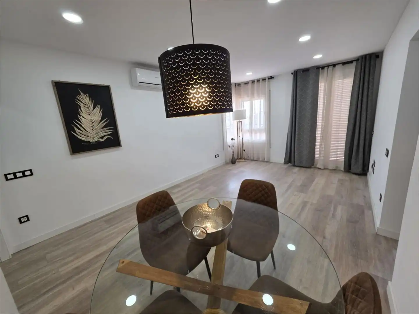 Esszimmer von Wohnung zur Miete in Terrassa mit Klimaanlage und Balkon