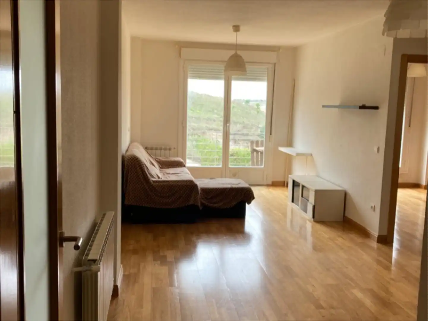 Piso en venta en Camino Ocaña, 6, Ontígola Sala de estar de Piso en venta en Ontígola con Aire acondicionado, Terraza y Piscina