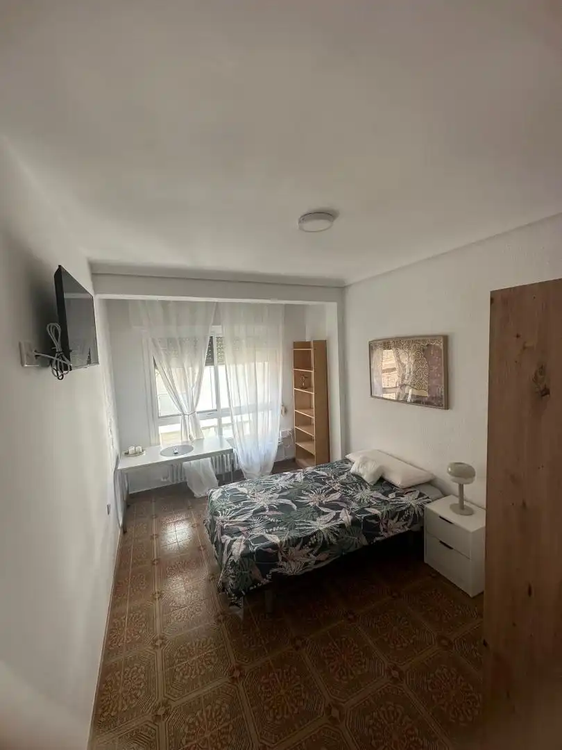 Zimmer in Calle Blasco de Garay, 73, Ensanche - Franciscanos
