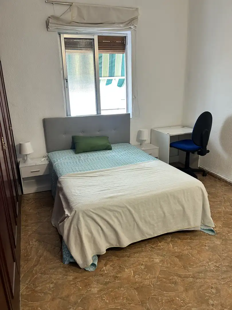 Flat for rent in Calle Arzobispo Guerrero, 15, Angustias - Chana - Encina Bedroom of Flat for rent in Granada with Air Conditioner, Heating and Furnished