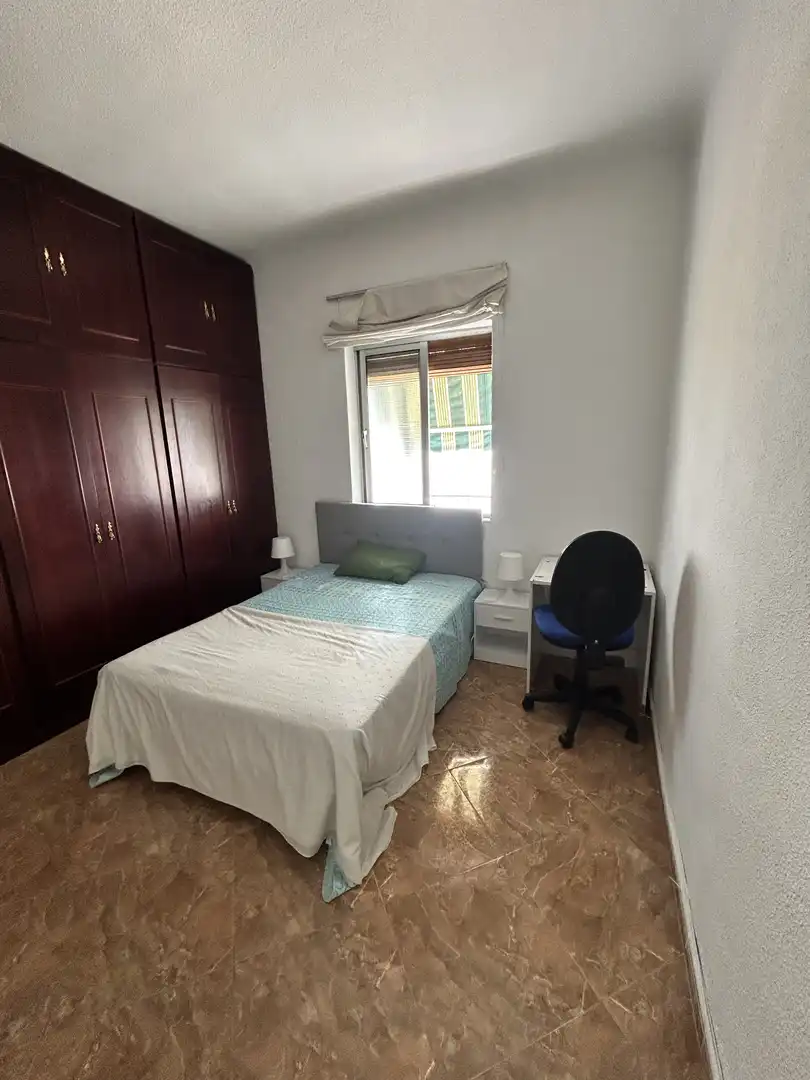 Flat for rent in Calle Arzobispo Guerrero, 15, Angustias - Chana - Encina Bedroom of Flat for rent in Granada with Air Conditioner, Heating and Furnished