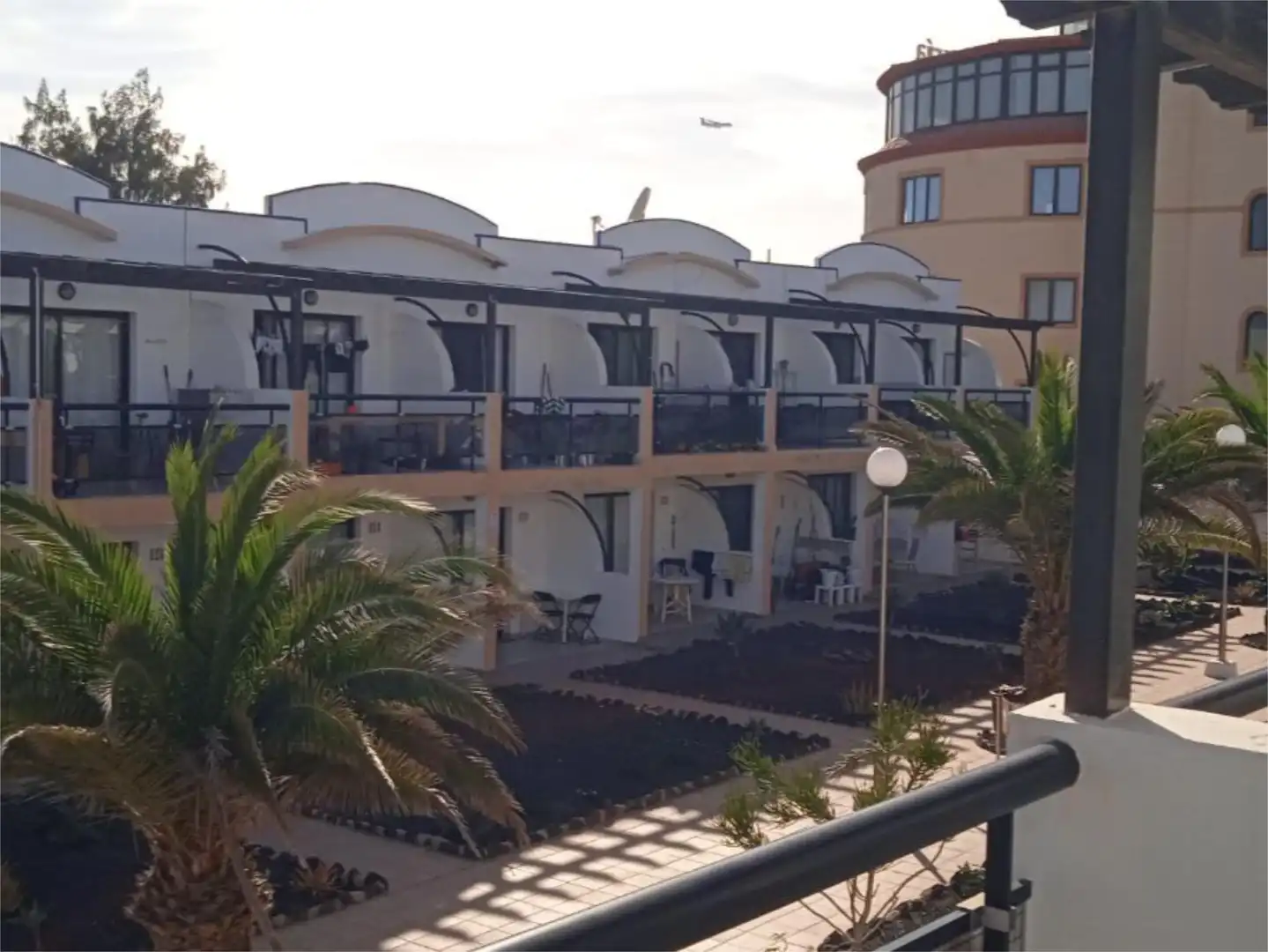 Außenansicht von Wohnung zur Miete in Antigua mit Terrasse, Schwimmbad und Möbliert