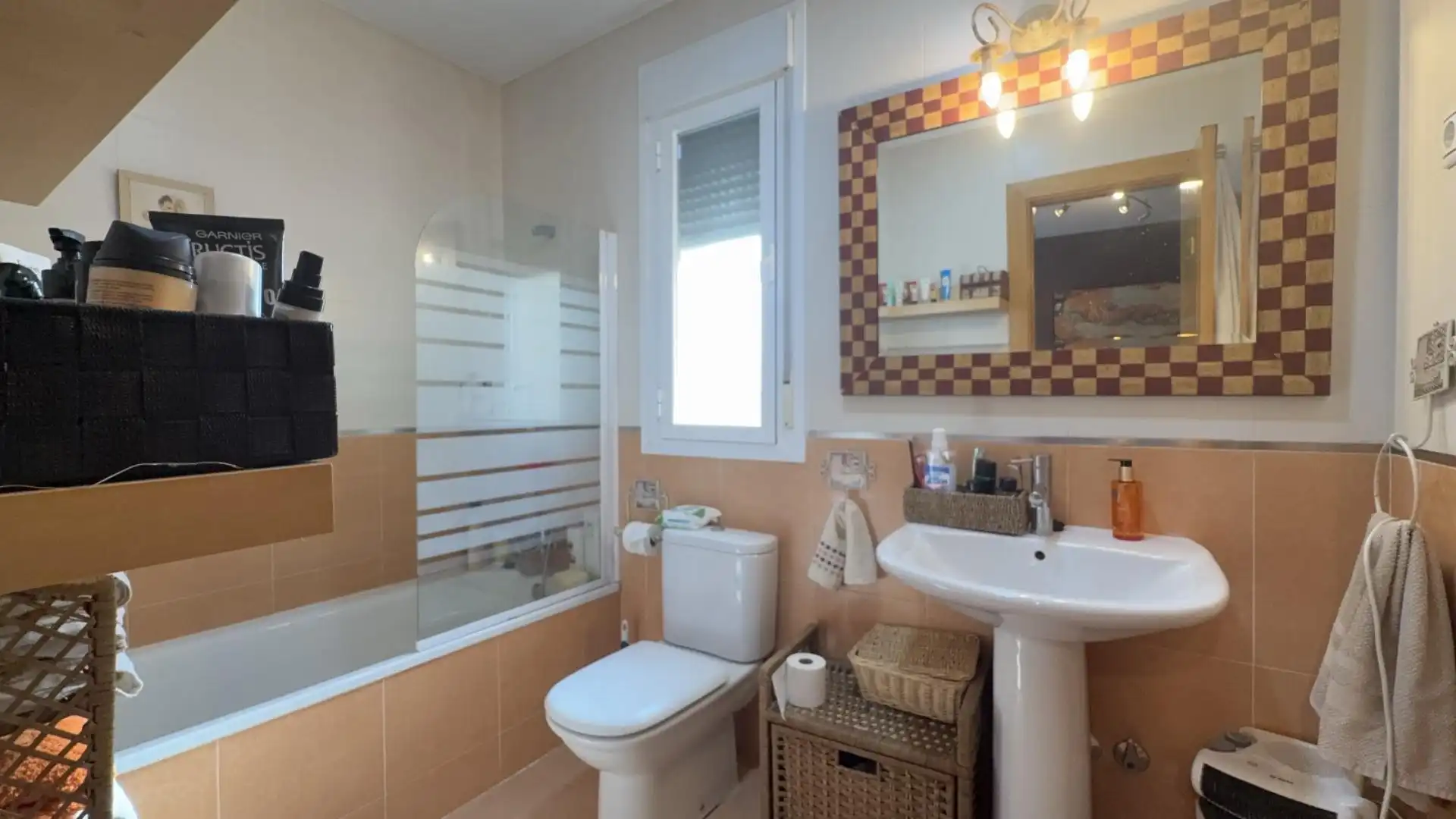 Casa o chalet en venta en Calle Clavellinas, 18, Cabanillas del Campo Baño de Casa o chalet en venta en Cabanillas del Campo con Calefacción, Jardín privado y Terraza