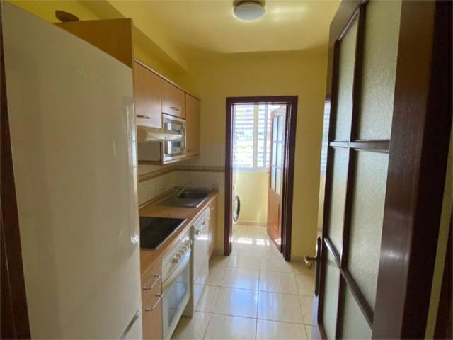 Piso en Venta en Calle Doña Juana Marrero, 76 en Los Giles - Las Majadillas
