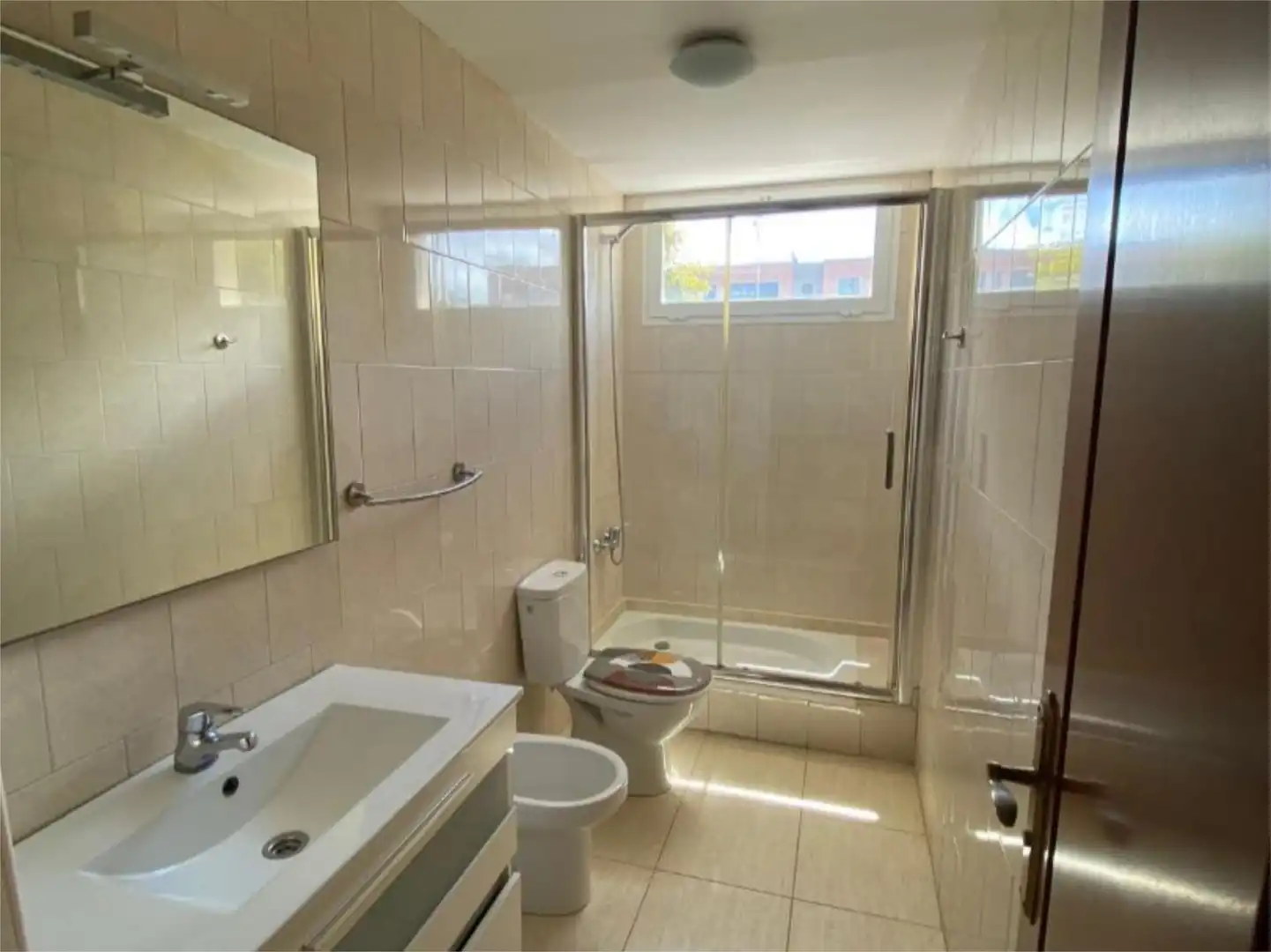 Piso en venta en Calle Doña Juana Marrero, 76, Los Giles - Las Majadillas Baño de Piso en venta en Las Palmas de Gran Canaria con Trastero