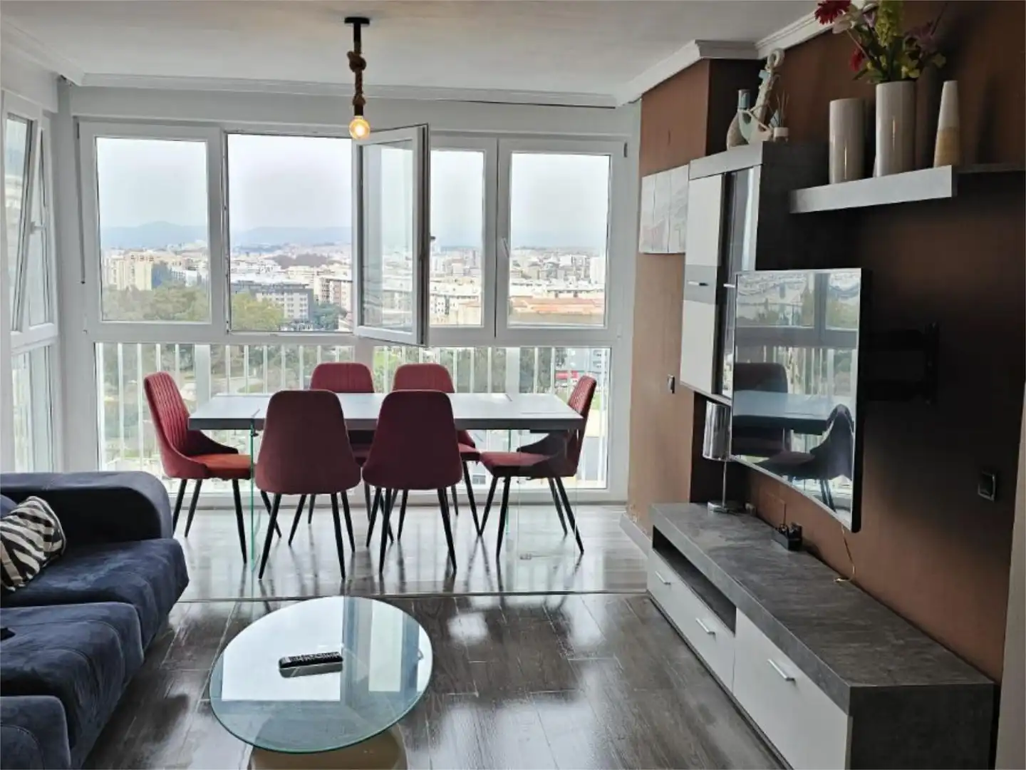 Living room of Flat for sale in Algeciras  with Terrace and Balcony