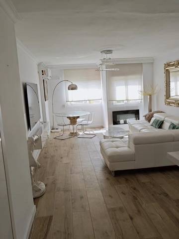 Piso en Alquiler en Avenida de la Paz, 83 en El Plantinar – Avda. La Paz - El Juncal