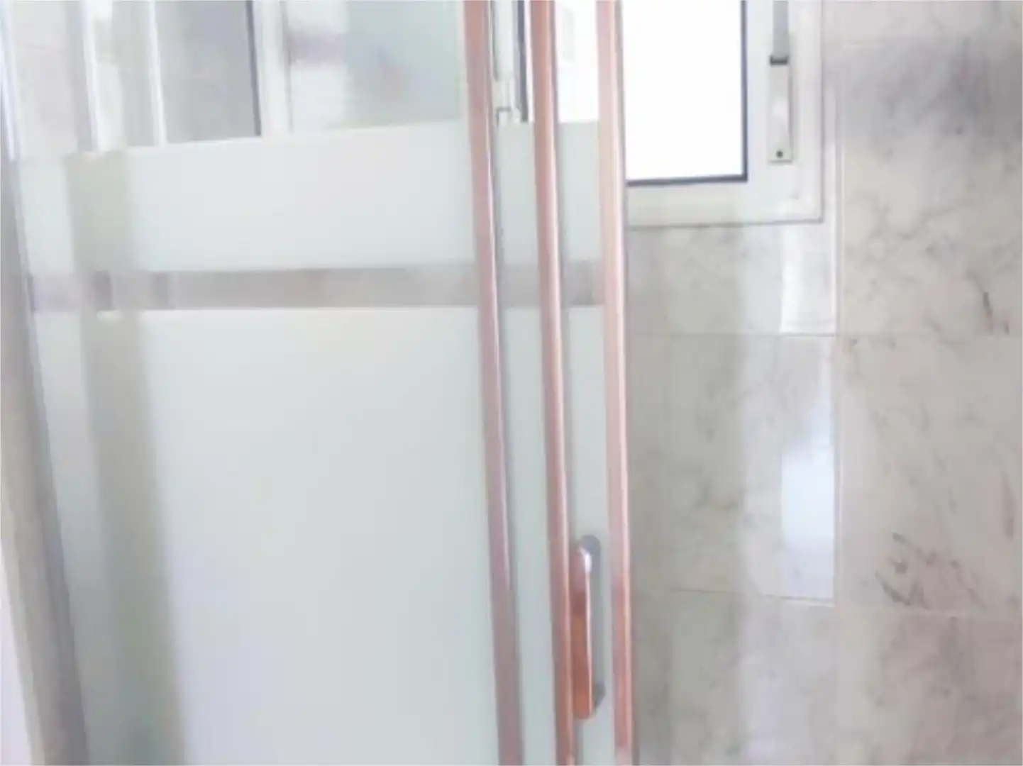 Baño de Piso en venta en Perales de Tajuña con Aire acondicionado, Calefacción y Parquet