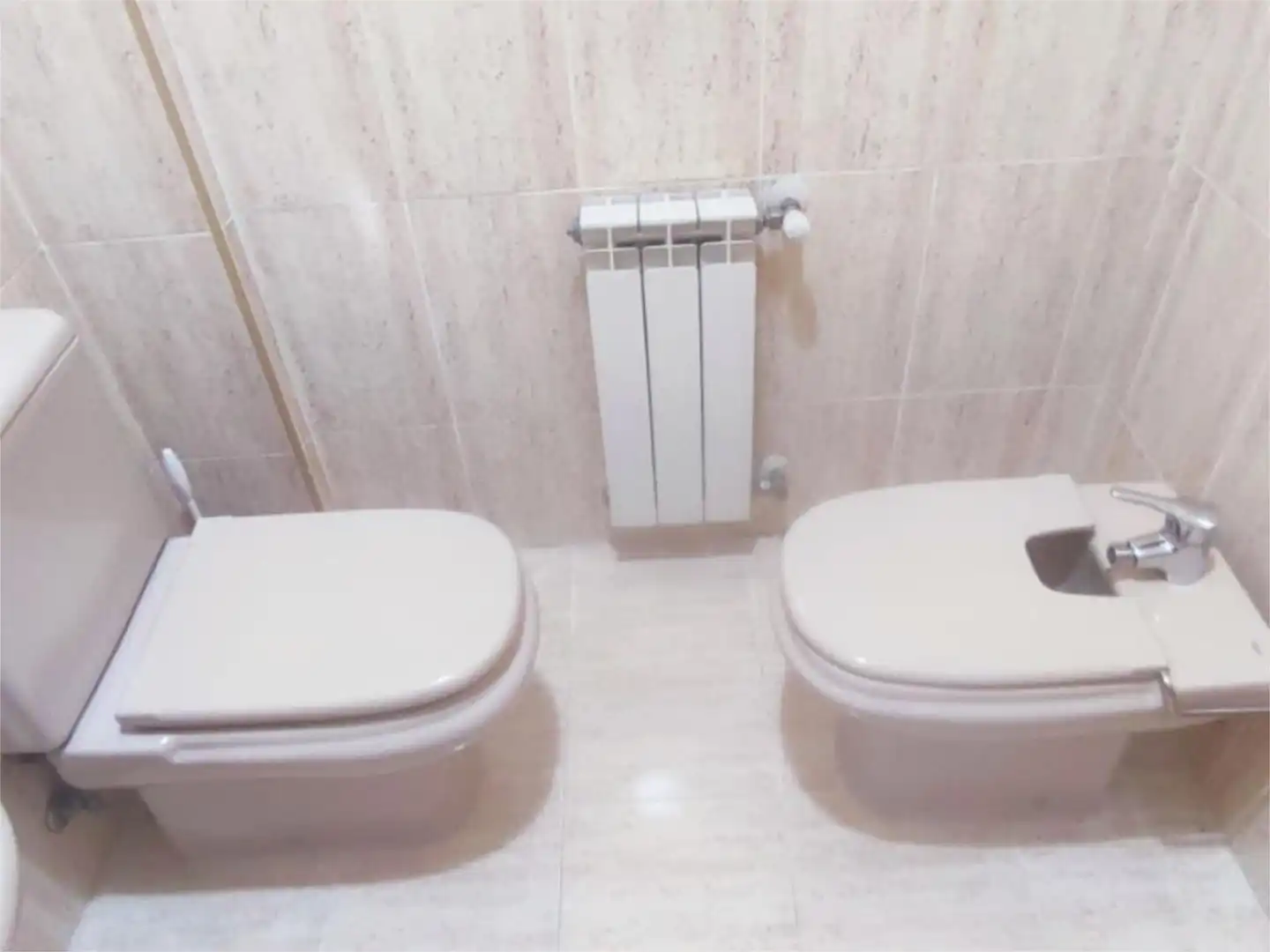 Baño de Piso en venta en Perales de Tajuña con Aire acondicionado, Calefacción y Parquet