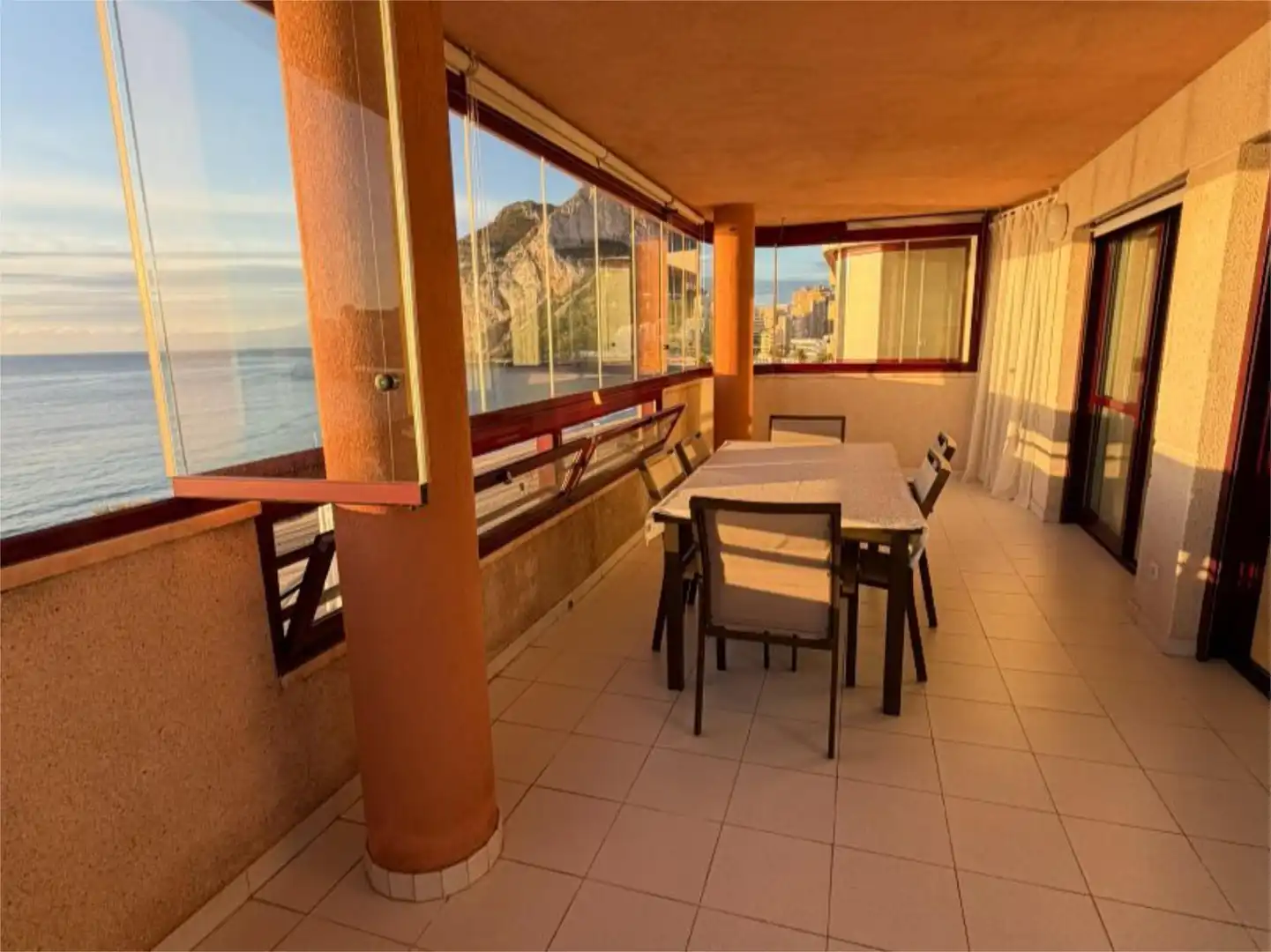 Terrasse von Wohnungen zur Miete in Calpe / Calp mit Klimaanlage, Heizung und Terrasse