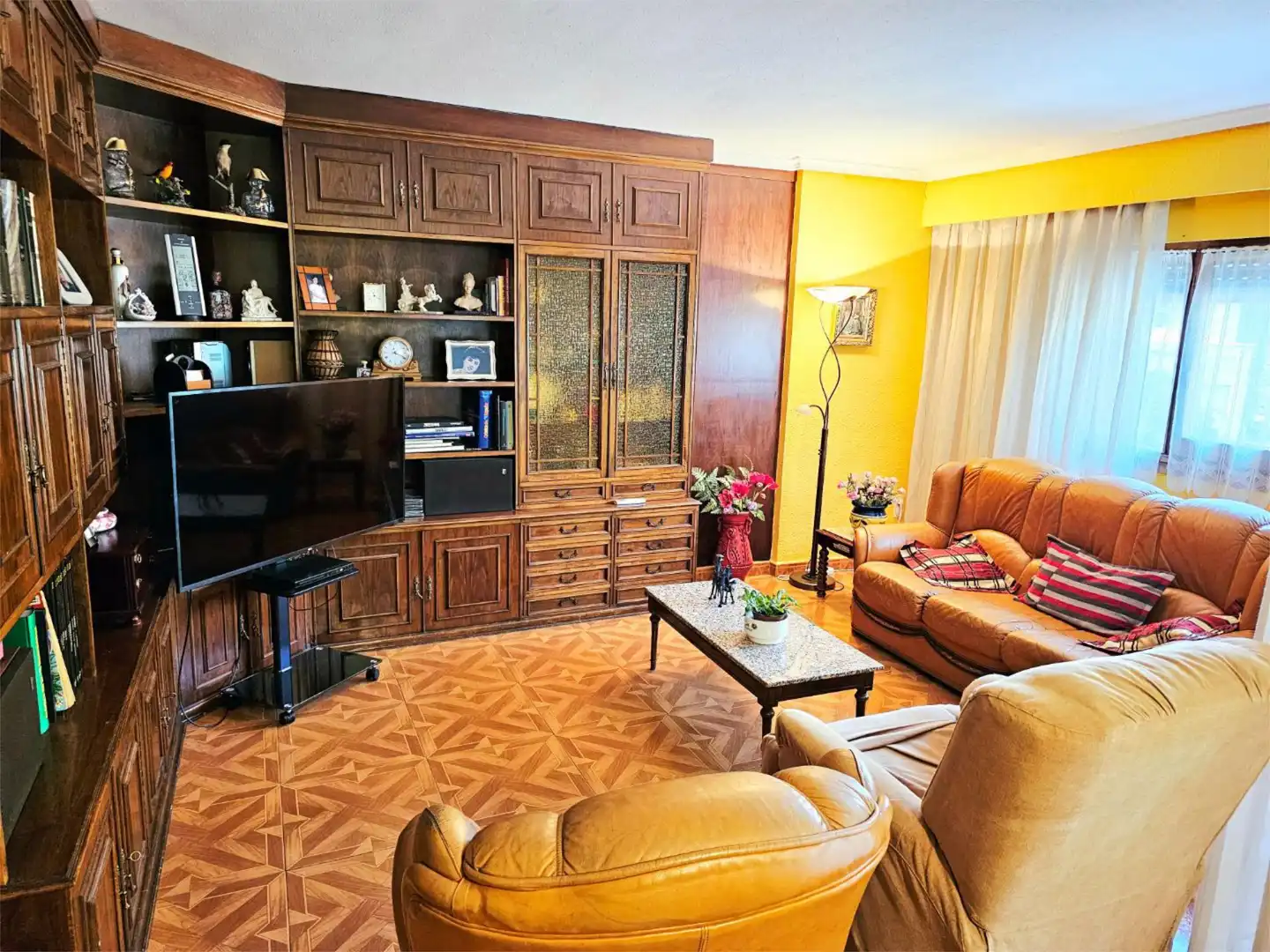 Wohnung zum Verkauf in Calle Fernando Zóbel, 3, Centro Wohnzimmer von Wohnung zum Verkauf in Cuenca Capital mit Klimaanlage und Terrasse