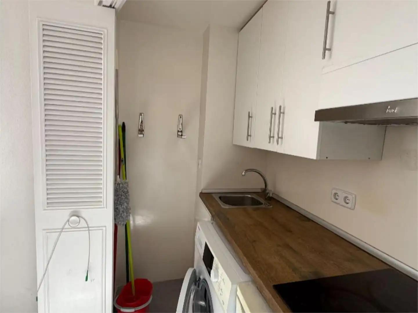 Wohnung zum Verkauf in Calle del Conde Duque, 4, Universidad - Malasaña Küche von Wohnung zum Verkauf in Madrid Capital mit Klimaanlage