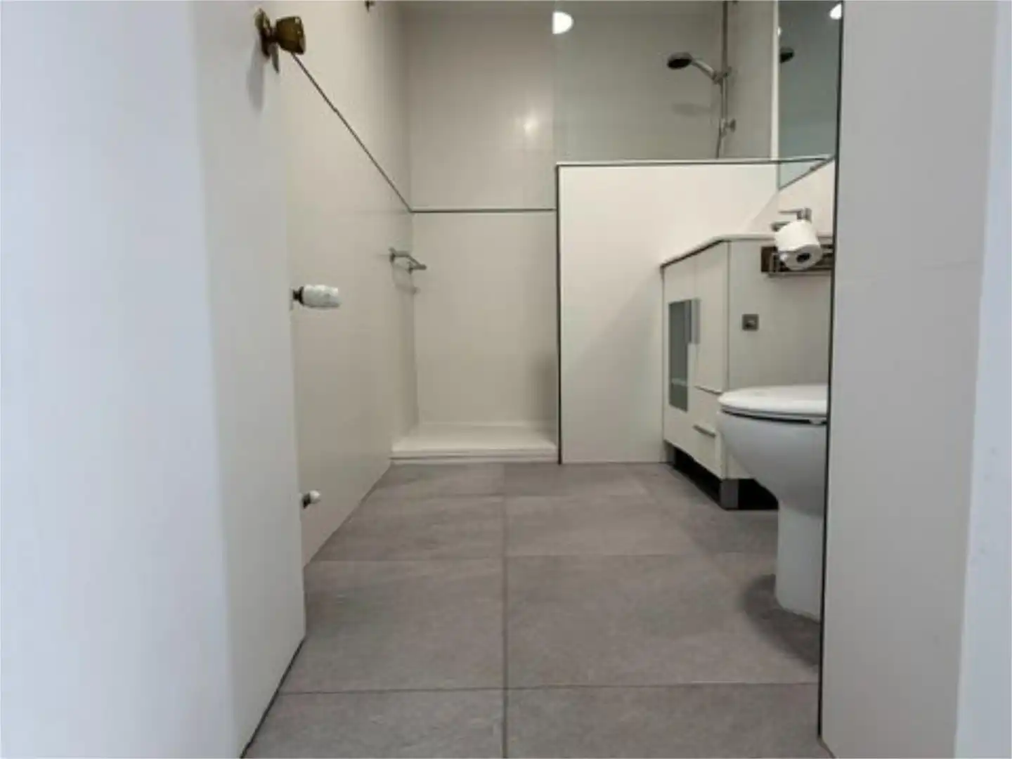 Wohnung zum Verkauf in Calle del Conde Duque, 4, Universidad - Malasaña Badezimmer von Wohnung zum Verkauf in Madrid Capital mit Klimaanlage