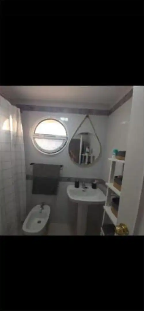 Piso de alquiler en Aguadulce - Almadraba - Punta Candor Baño de Piso de alquiler en Rota con Terraza, Piscina y Amueblado