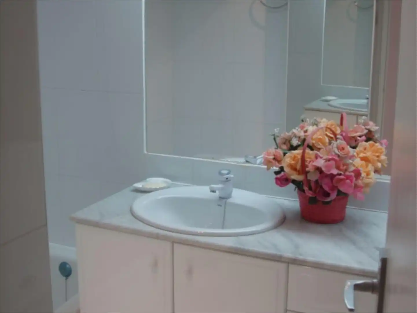 Baño de Piso de alquiler en Caravaca de la Cruz con Calefacción, Terraza y Amueblado