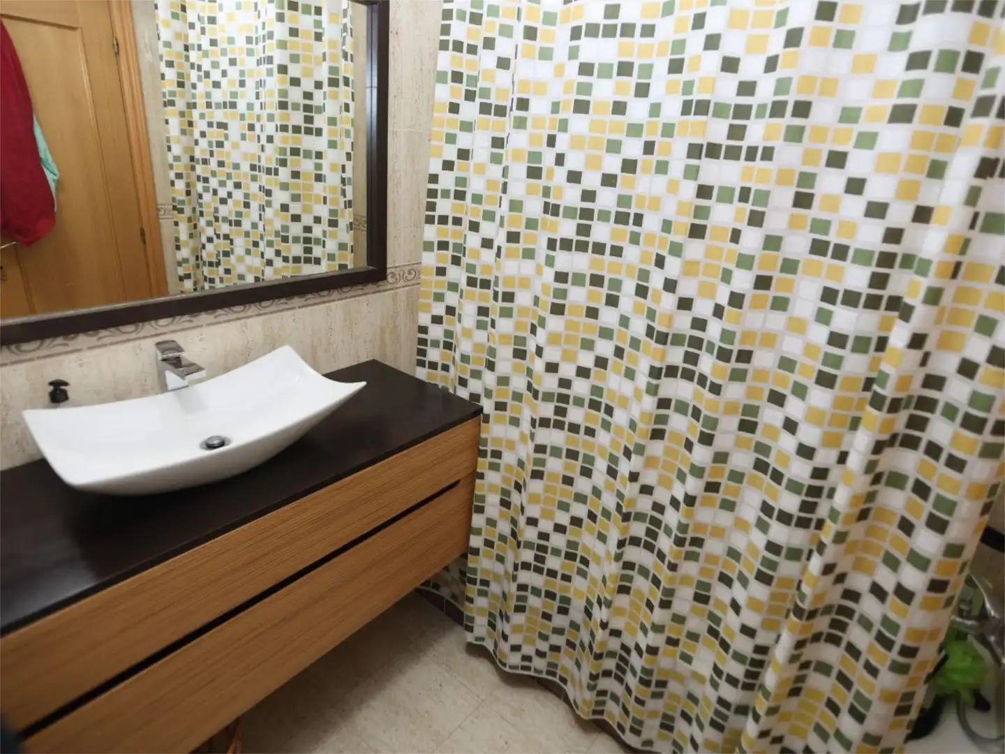 Piso en venta en Avenida del Mediterráneo, 14, El Mirador - Grillero Baño de Piso en venta en Arganda del Rey con Aire acondicionado, Calefacción y Jardín privado