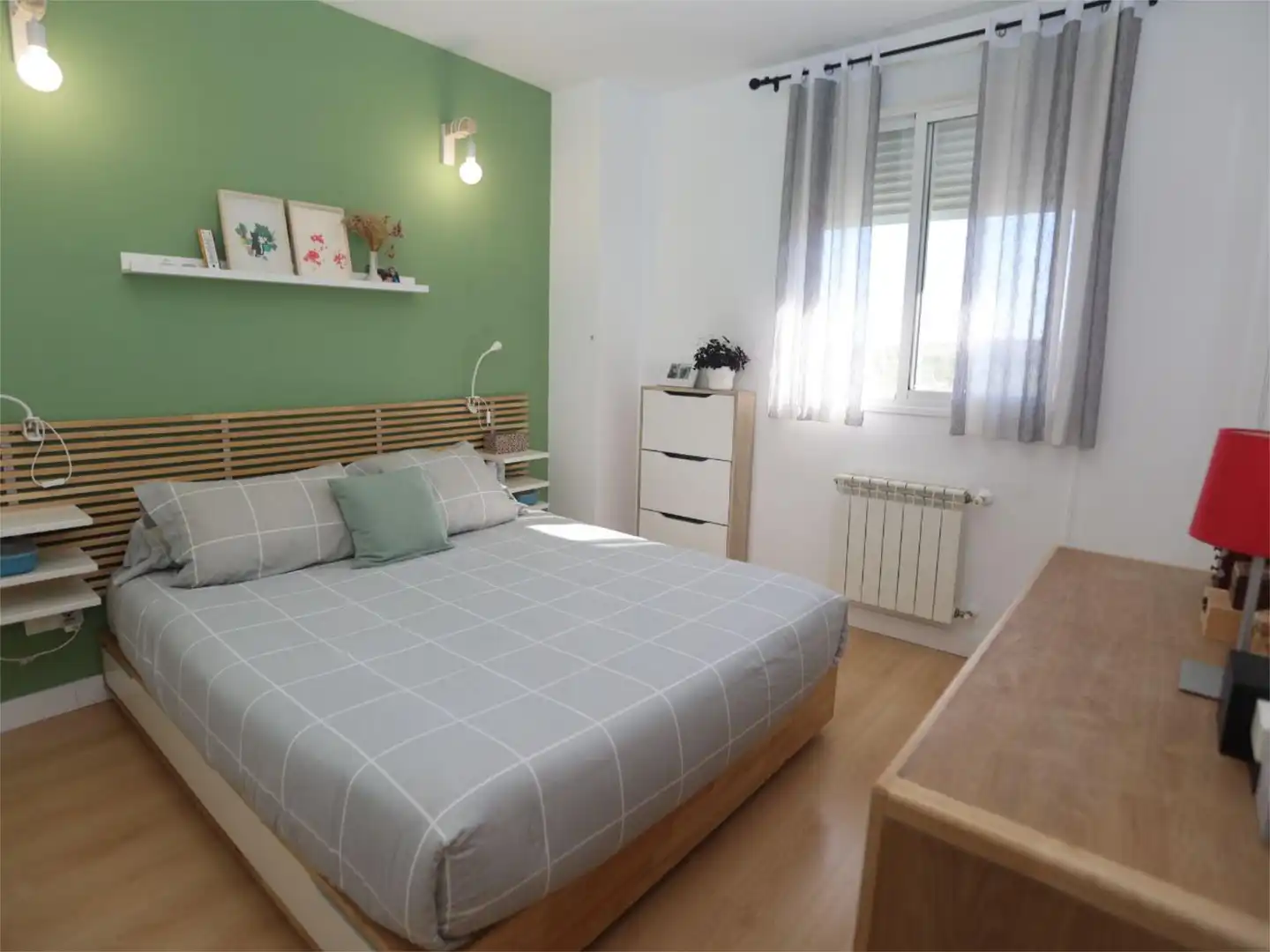 Piso en venta en Avenida del Mediterráneo, 14, El Mirador - Grillero Habitación de Piso en venta en Arganda del Rey con Aire acondicionado, Calefacción y Jardín privado