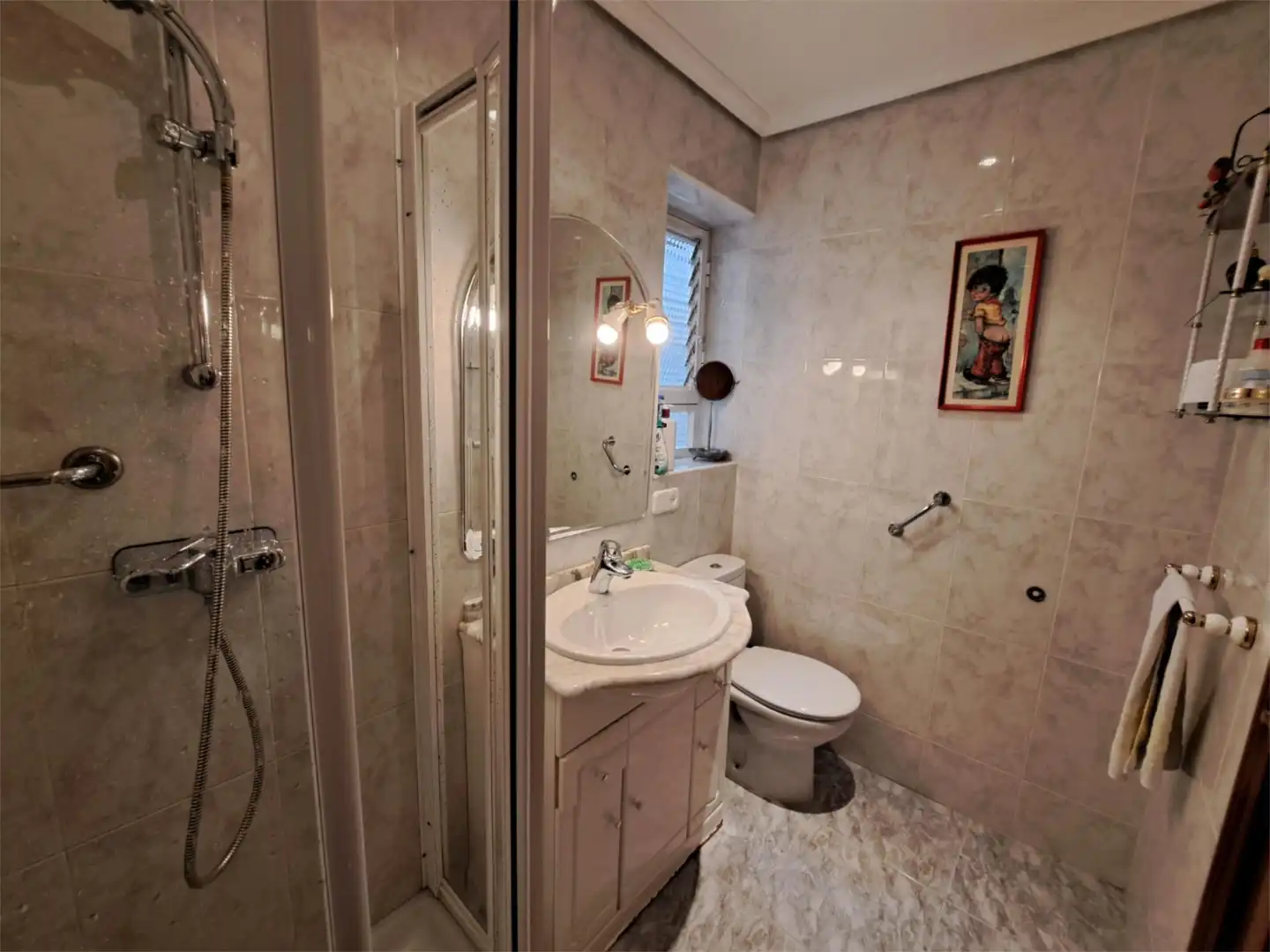 Piso en venta en Calle Enrique Velasco, 14, Numancia Baño de Piso en venta en Madrid con Aire acondicionado, Calefacción y Parquet