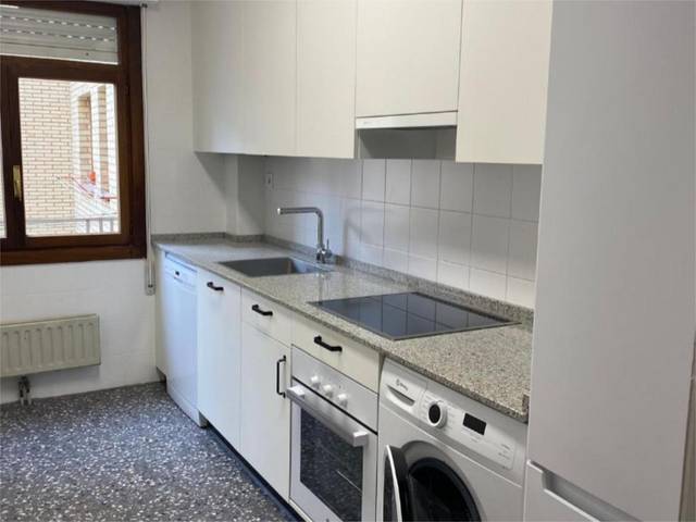 Piso en Alquiler en Gerardo Armesto Plaza, 1 en San Martín