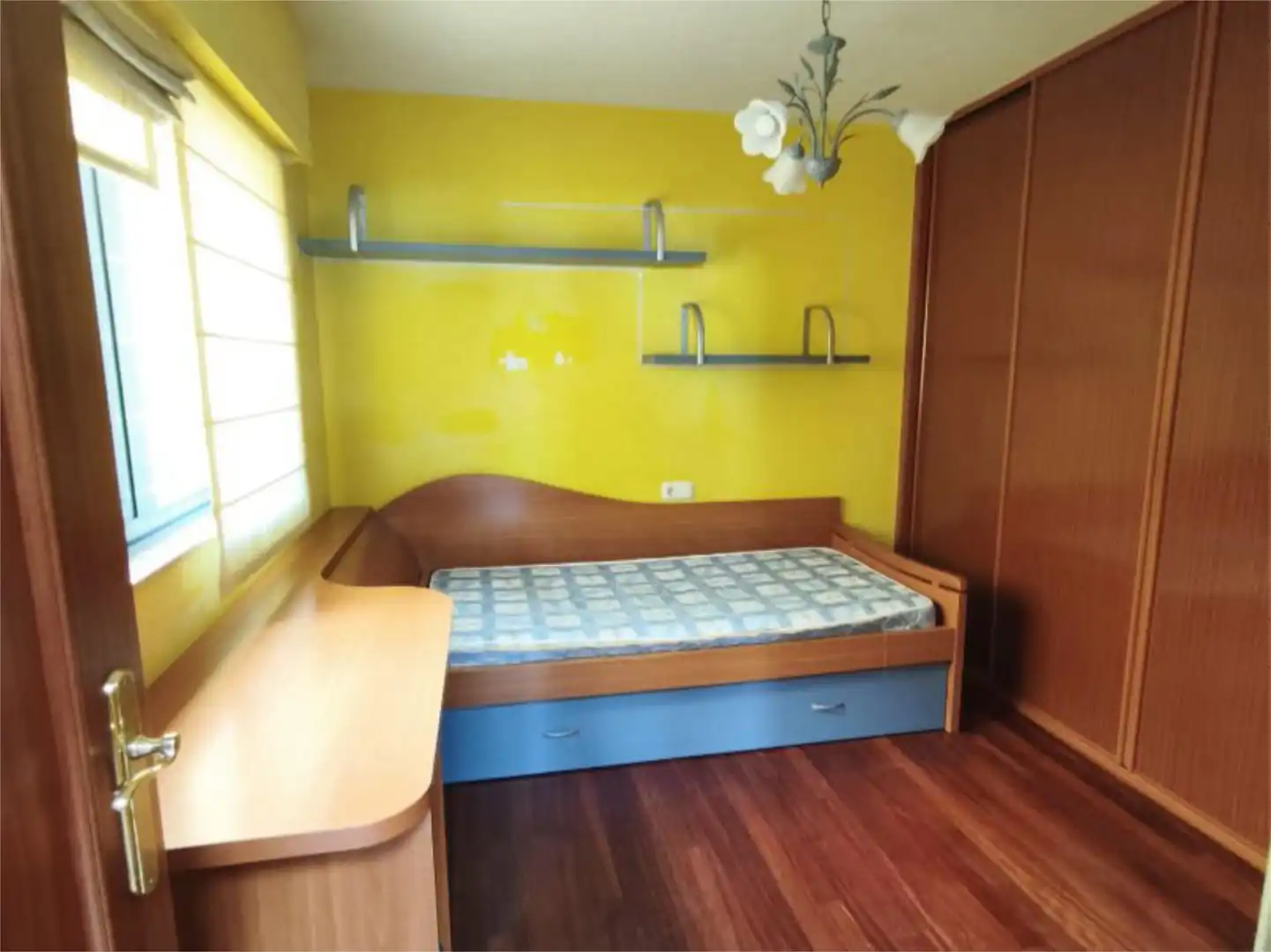 Wohnung zum Verkauf in Plaza Mahía, 8, Bertamirans Schlafzimmer von Wohnung zum Verkauf in Ames mit Terrasse