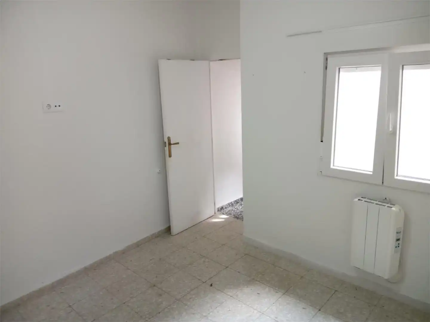 Wohnung zur Miete in Boalito, 59, Centro Schlafzimmer von Wohnung zur Miete in Colmenar Viejo mit Heizung, Terrasse und Balkon