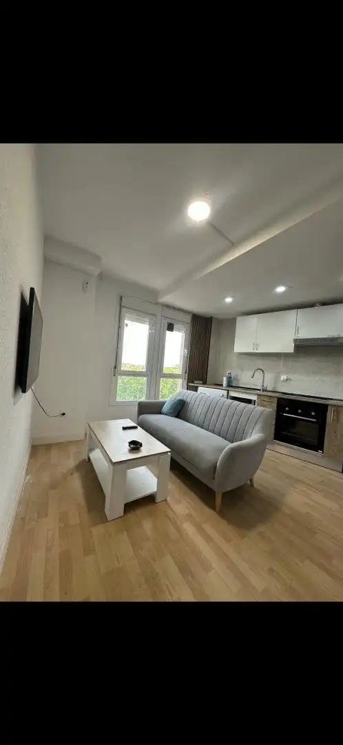 Sala de estar de Piso de alquiler en Valdemoro con Calefacción, Jardín privado y Parquet