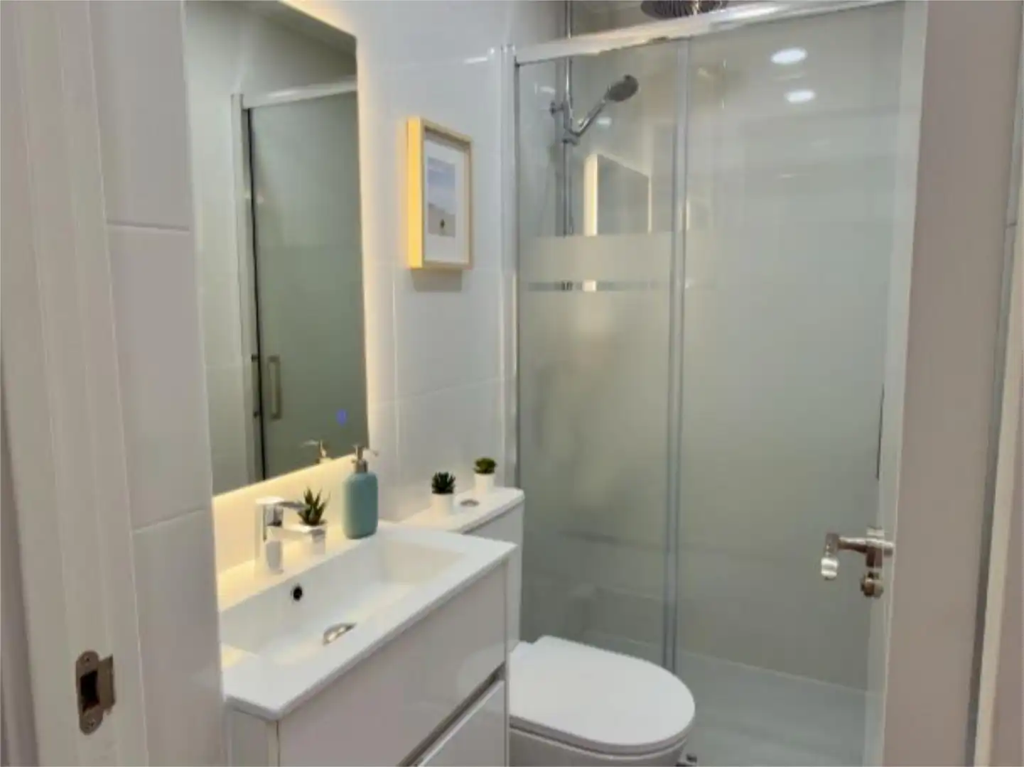 Badezimmer von Wohnung zur untervermieten in Getafe mit Klimaanlage, Heizung und Parkett