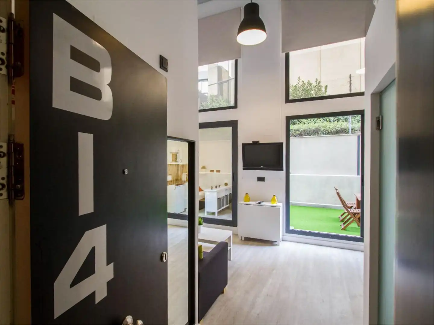 Dormitori de Loft de lloguer en  Madrid Capital amb Aire condicionat, Calefacció i Jardí privat