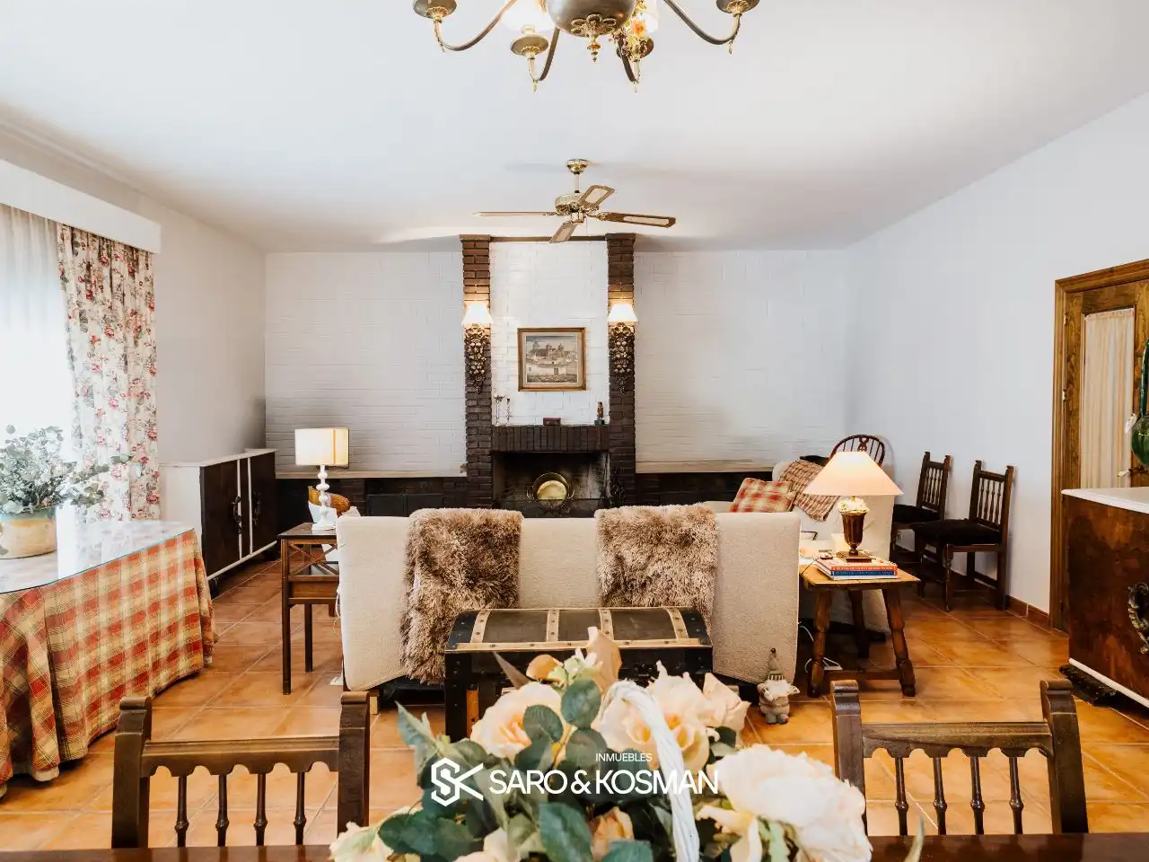 Casa o chalet en venta en Calle Virgen de Guadalupe, 46, Úbeda Sala de estar de Casa o chalet en venta en Úbeda con Terraza, Piscina y Balcón