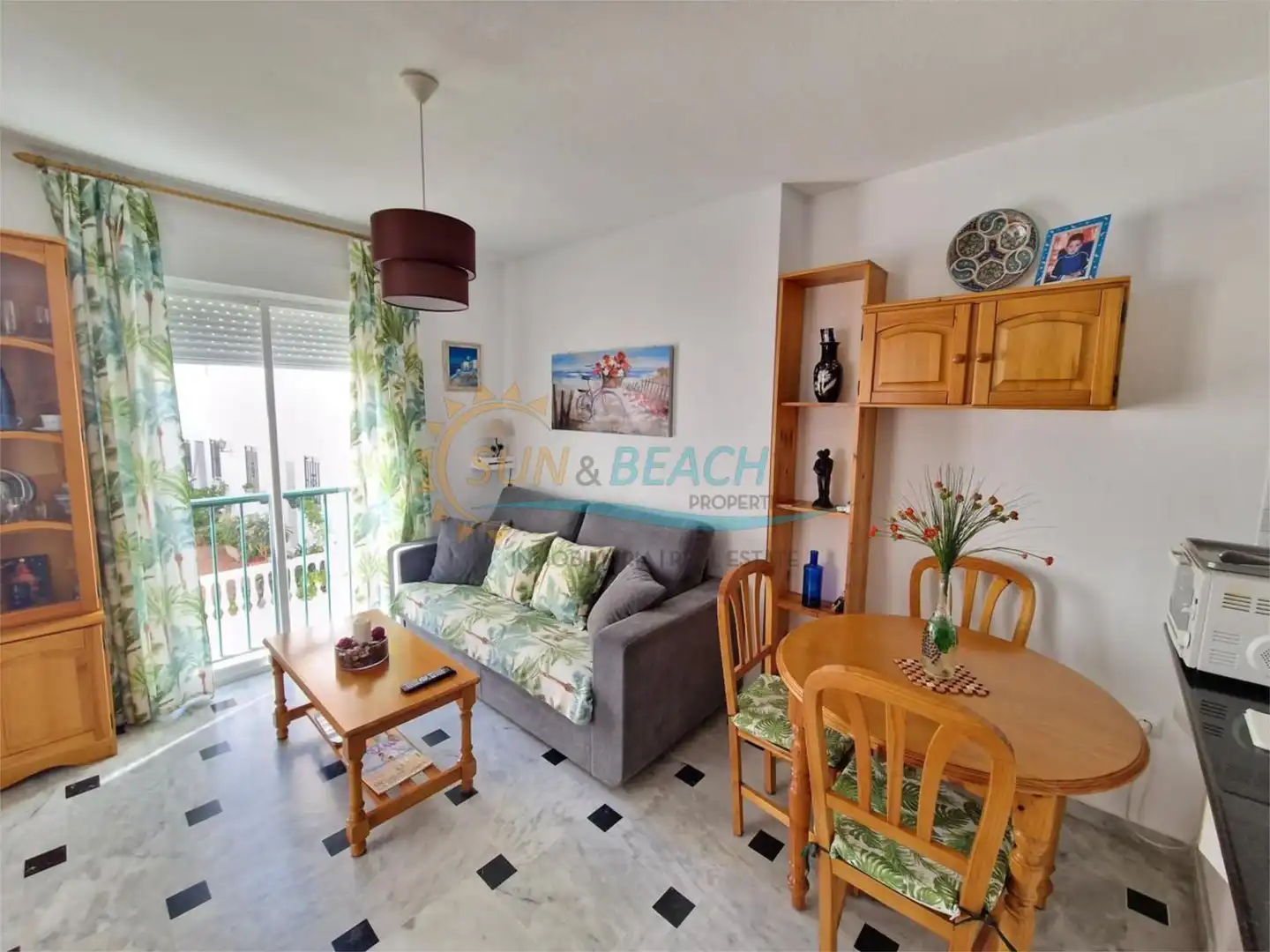 Wohnung zum Verkauf in Avenida Prieto Moreno, 11, La Herradura centro Wohnzimmer von Wohnung zum Verkauf in Almuñécar mit Terrasse und Möbliert