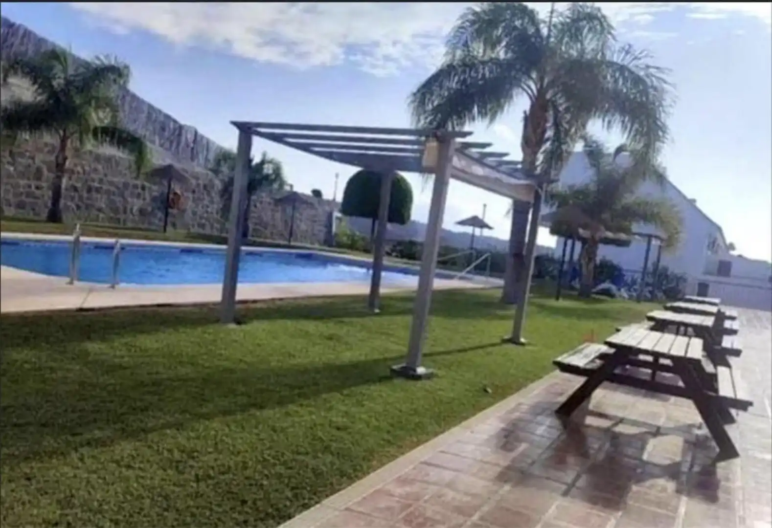 Dúplex de alquiler en Calle Sidney, 237, Altos de Estepona Piscina de Dúplex de alquiler en Estepona con Aire acondicionado, Calefacción y Jardín privado
