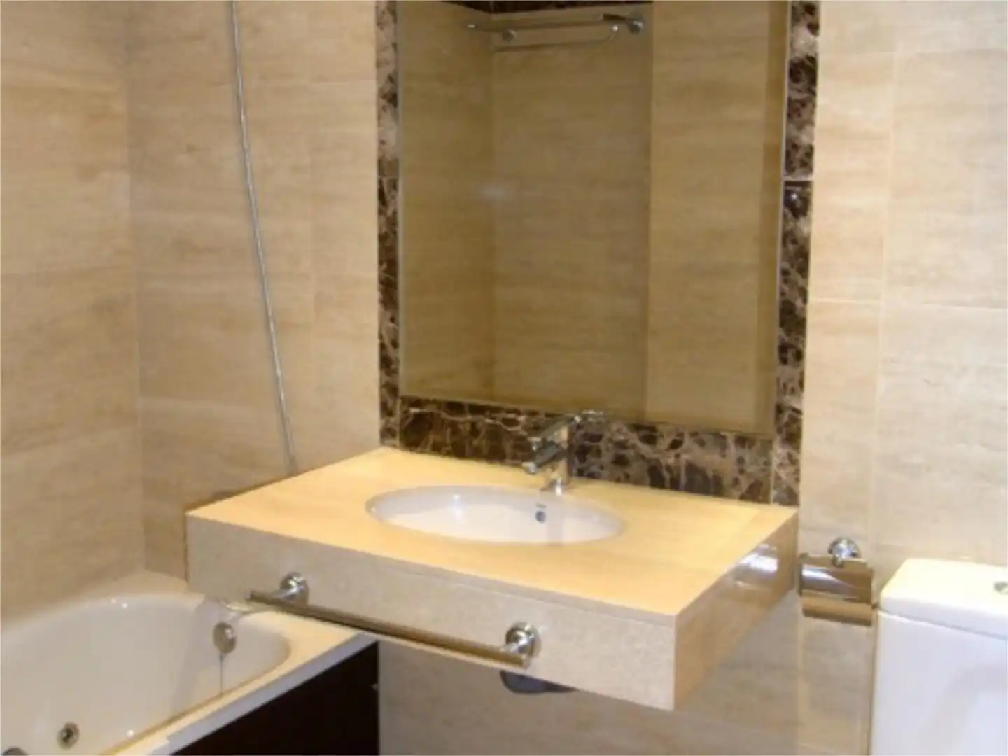 Flat for rent in Calle de Aguarón, 54, Valdemarín Flat for rent in Calle de Aguarón, 54, Valdemarín