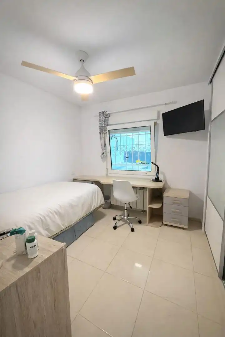 Habitación de Casa o chalet en venta en La Nucia con Aire acondicionado, Calefacción y Jardín privado