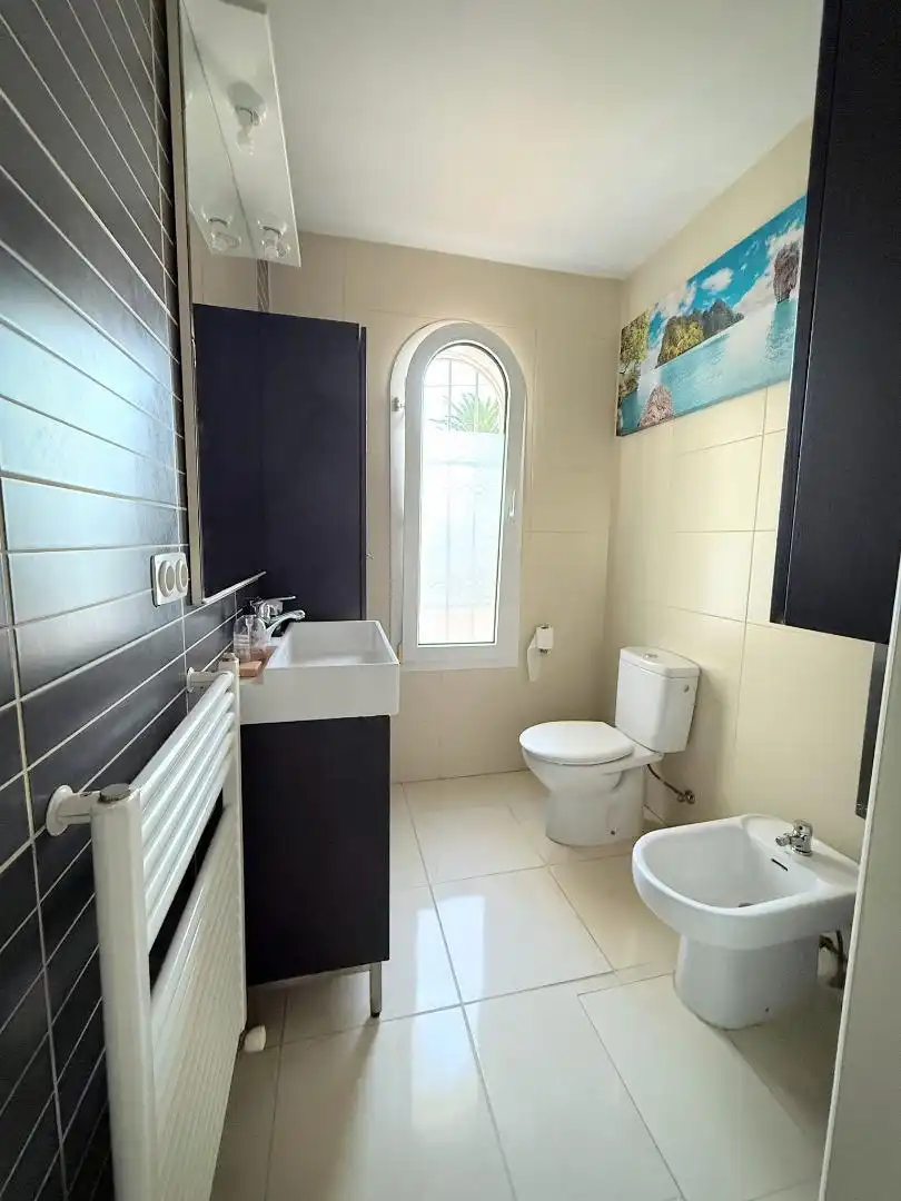 Baño de Casa o chalet en venta en La Nucia con Aire acondicionado, Calefacción y Jardín privado