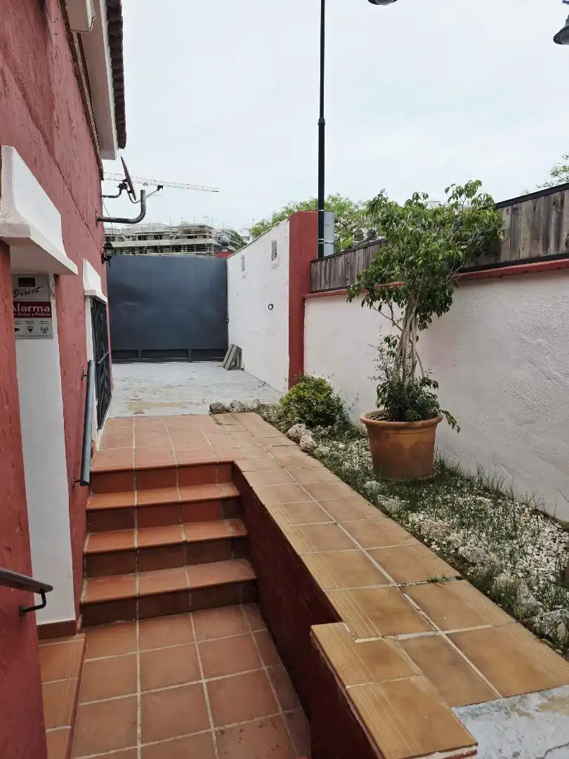 Casa o xalet en venda a Terreno UR-14 Rosilla Cerrocampoy, 111, Los Pacos Terrassa de Casa o xalet en venda en Fuengirola amb Aire condicionat, Calefacció i Terrassa