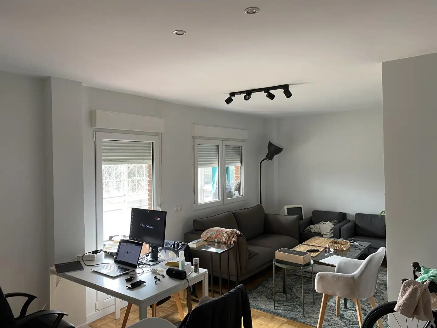 Flat for rent in Calle del Balandro, 3, Alameda de Osuna Living room of Flat for rent in Madrid with Air Conditioner, Heating and Private garden